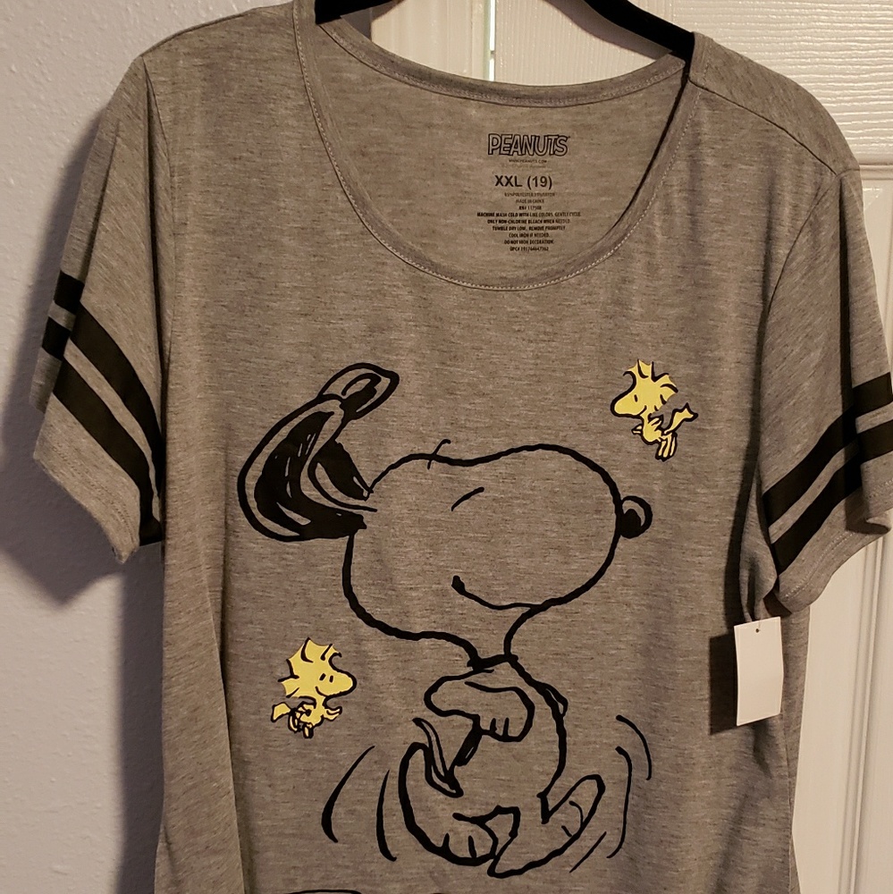 Tee shirt